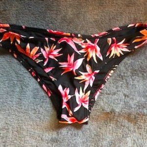 HULA HONEY LOW RISE SCRUNCHED BOTTOM